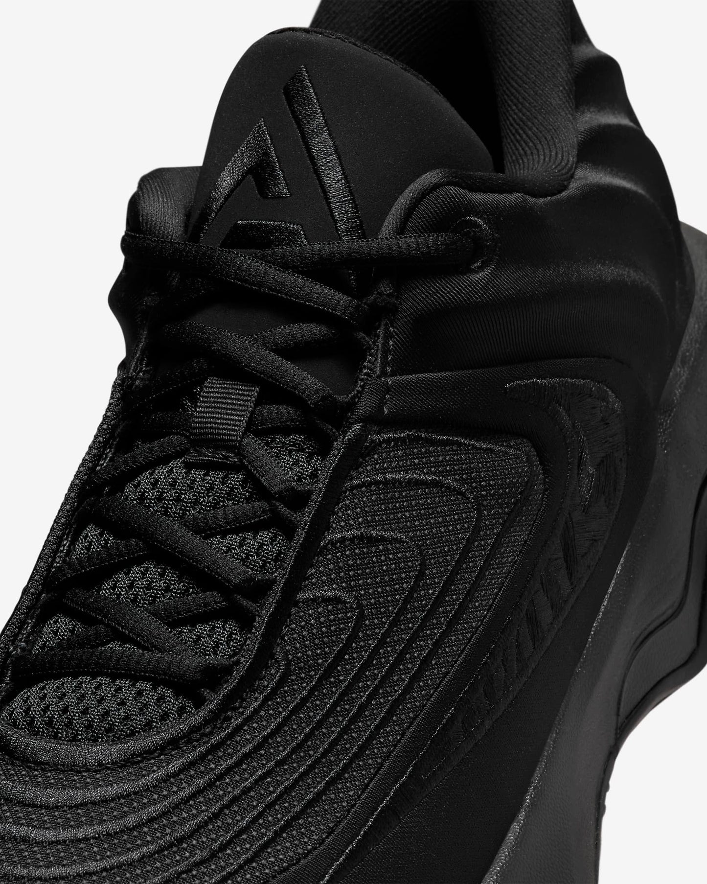 Nike Immortality 4