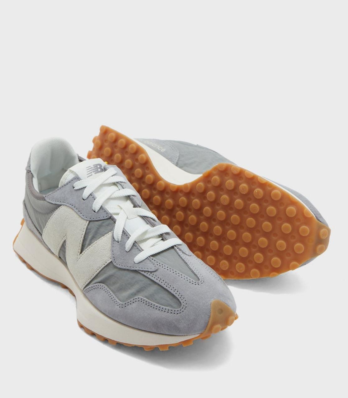 New Balance 327